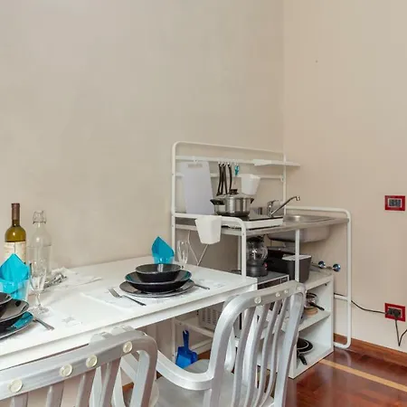 Apartment Pied A Terre Sant'agostino Milan