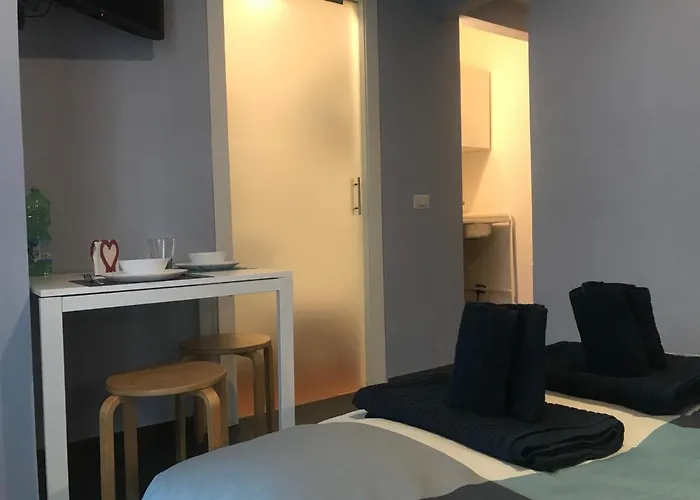 Pied A Terre Sant'agostino Milán