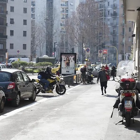 Pied A Terre Sant'agostino * Milano